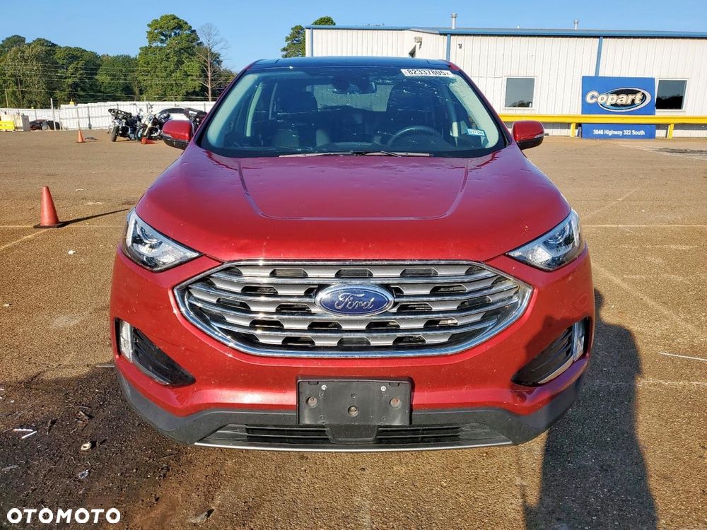 Ford Edge - 5