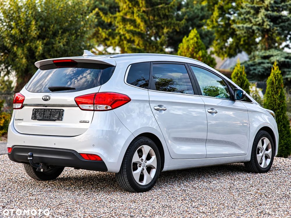 Kia Carens 1.7 CRDi XL 7os - 6