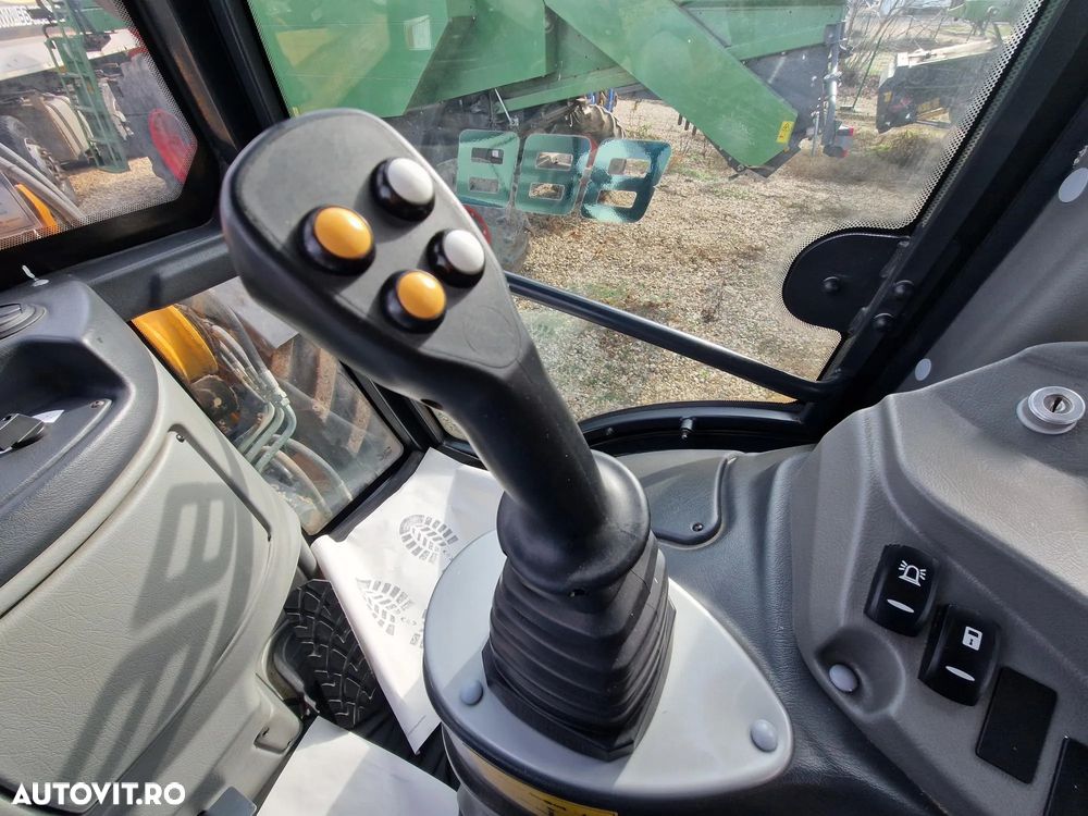 Altul CUKUROVA 888 STAGE V BULDOEXCAVATOR CU ROTI EGALE CUPA MULTIFUNCTIONALA FRUCI - 30