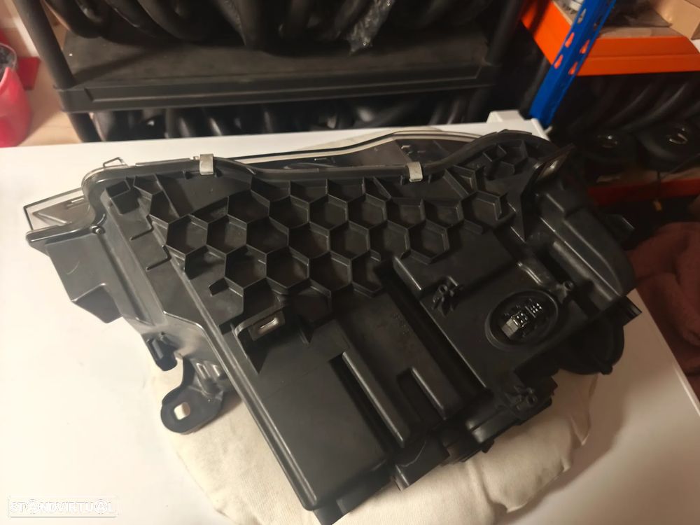 Farol esquerdo bi-xenon direcional X3 F25 LCI X4 F26 - 5