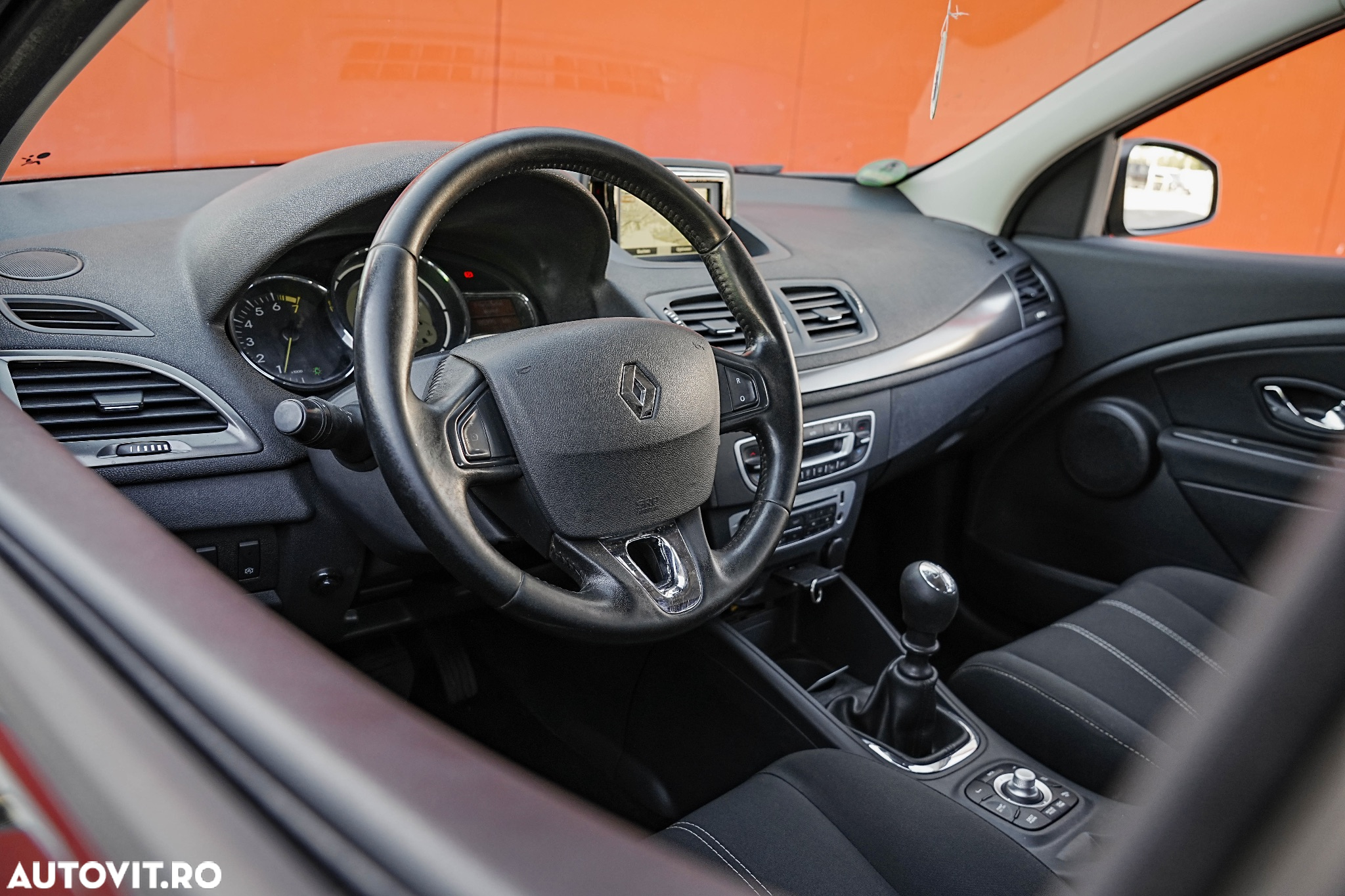 Renault Megane Grandtour ENERGY TCe 115 Start & Stop Authentique - 10