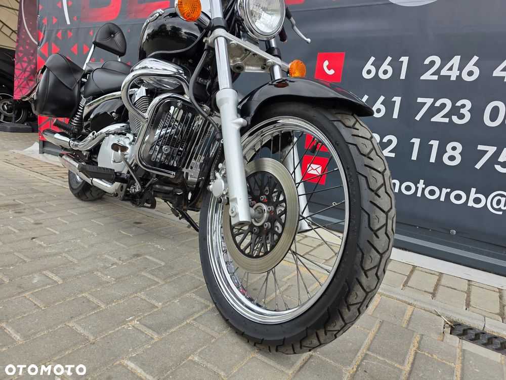 Suzuki Intruder - 24