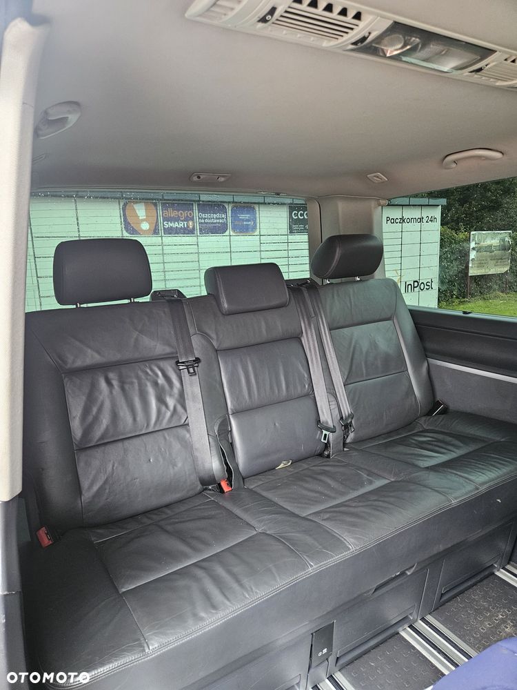 Volkswagen Multivan - 8