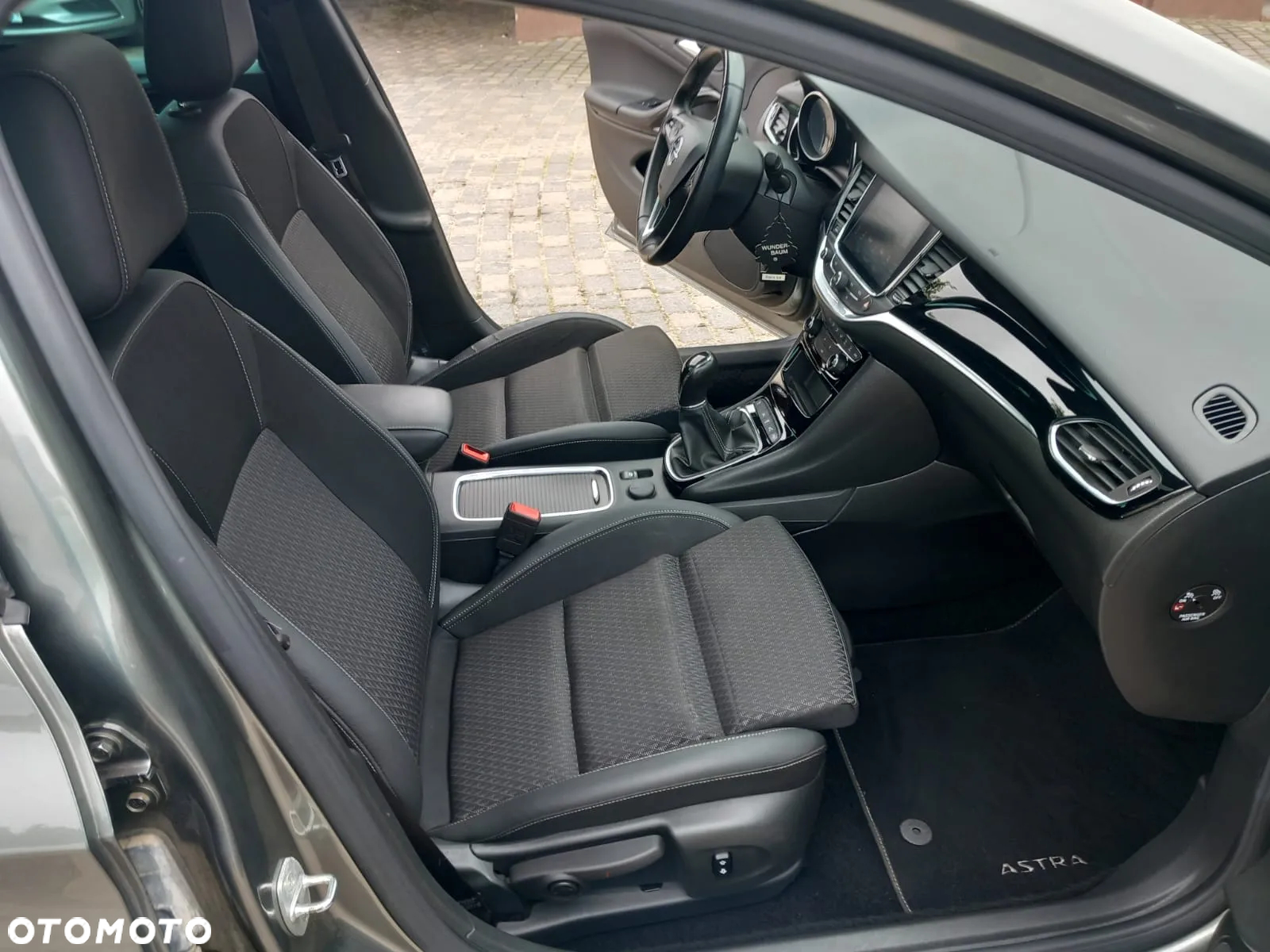 Opel Astra 1.6 D Start/Stop Sports Tourer Ultimate - 10