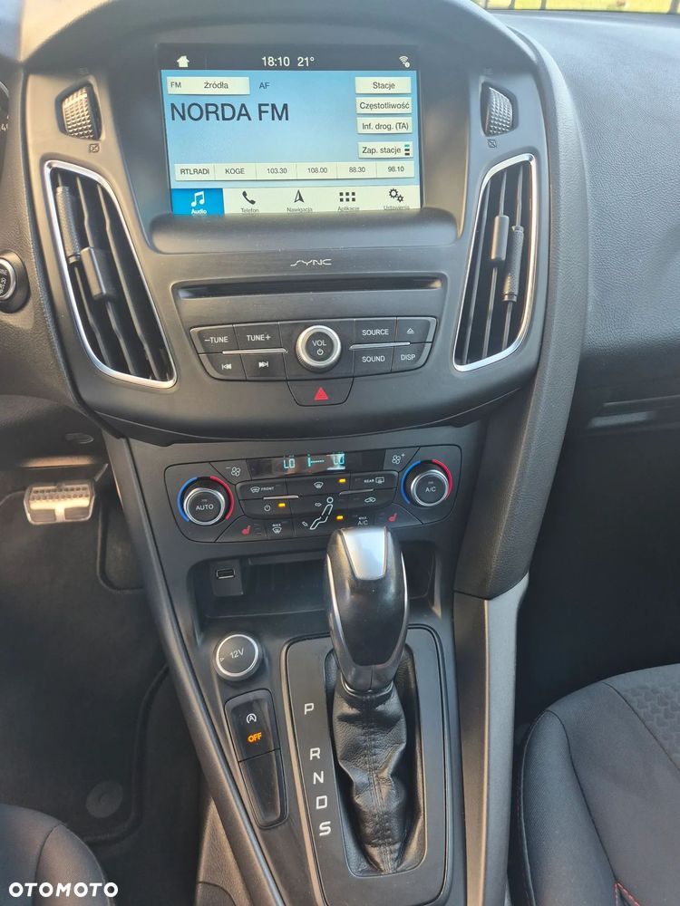 Ford Focus 1.5 EcoBlue Start-Stopp-System ST-LINE - 17