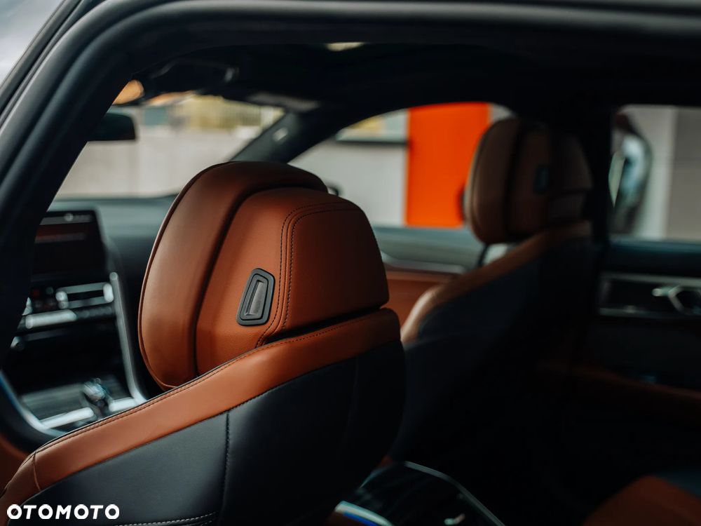 BMW Seria 8 M850i xDrive Gran Coupe - 13