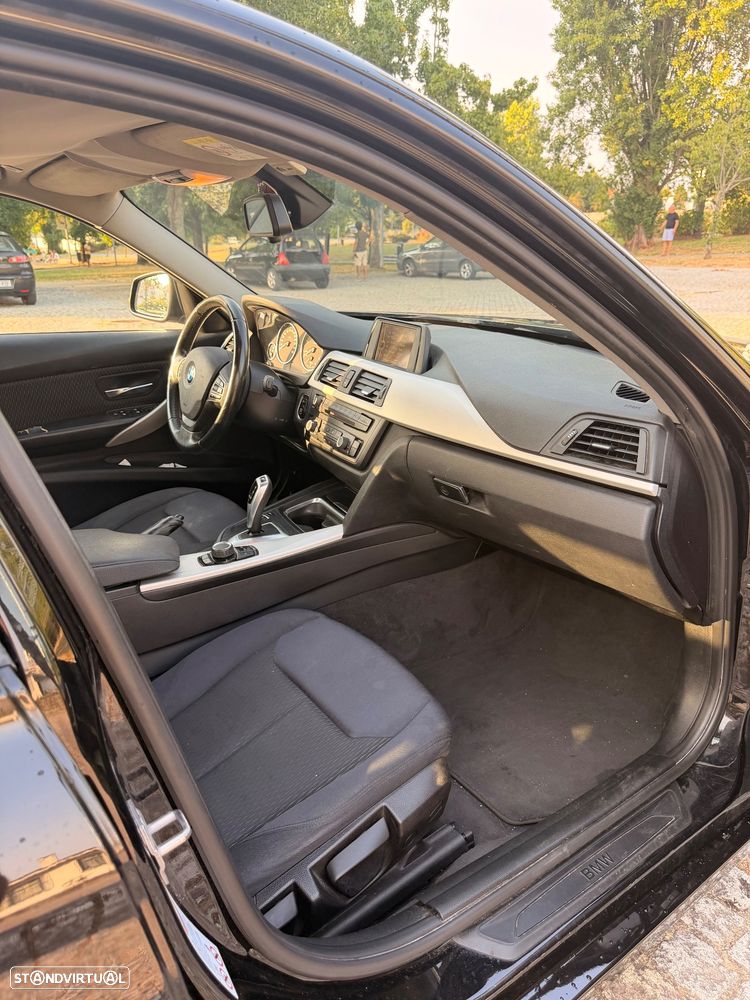 BMW 318 d Auto - 27
