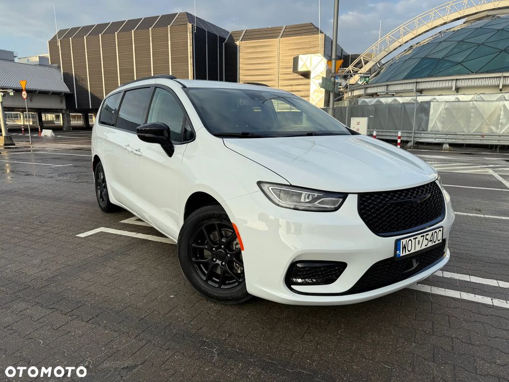 Chrysler Pacifica - 7