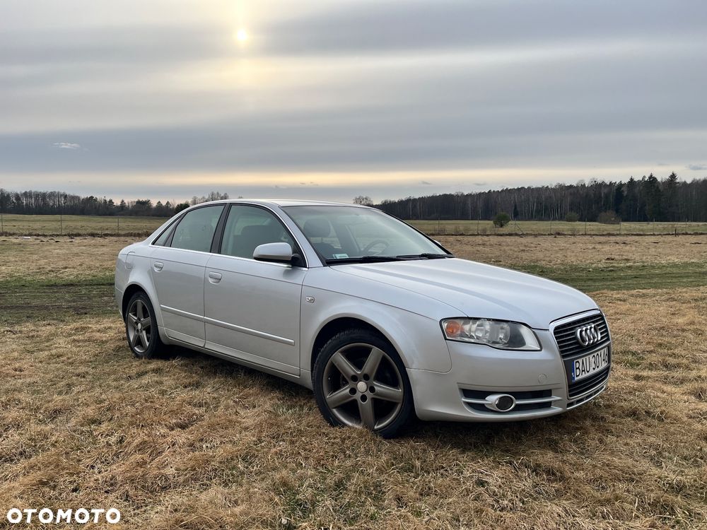 Audi A4 Limousine - 3