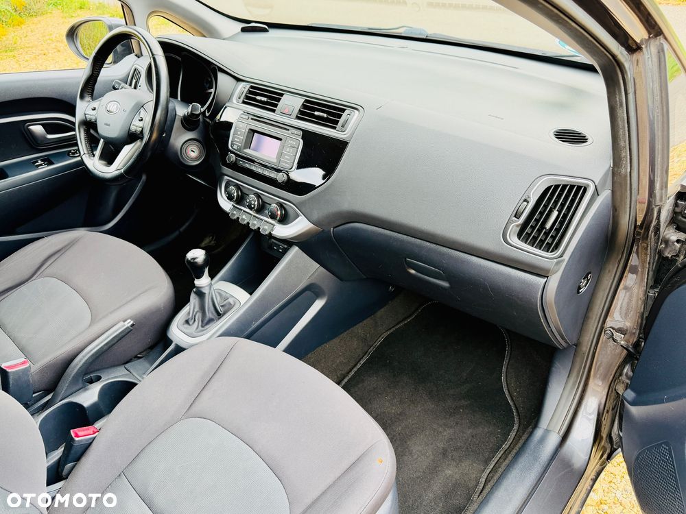 Kia Rio 1.2 Business Line - 33