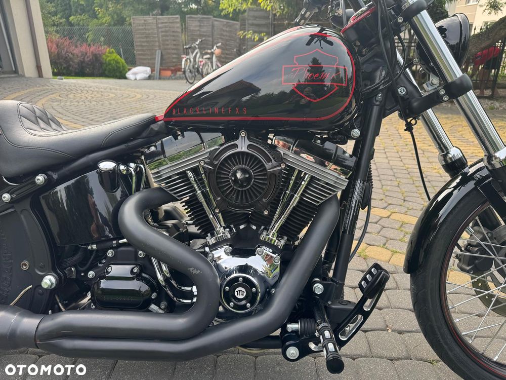 Harley-Davidson Softail Blackline - 4