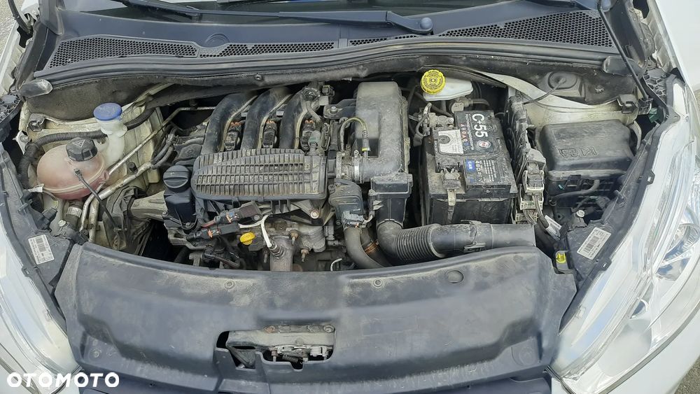 Peugeot 208 1.2 PureTech Active - 5