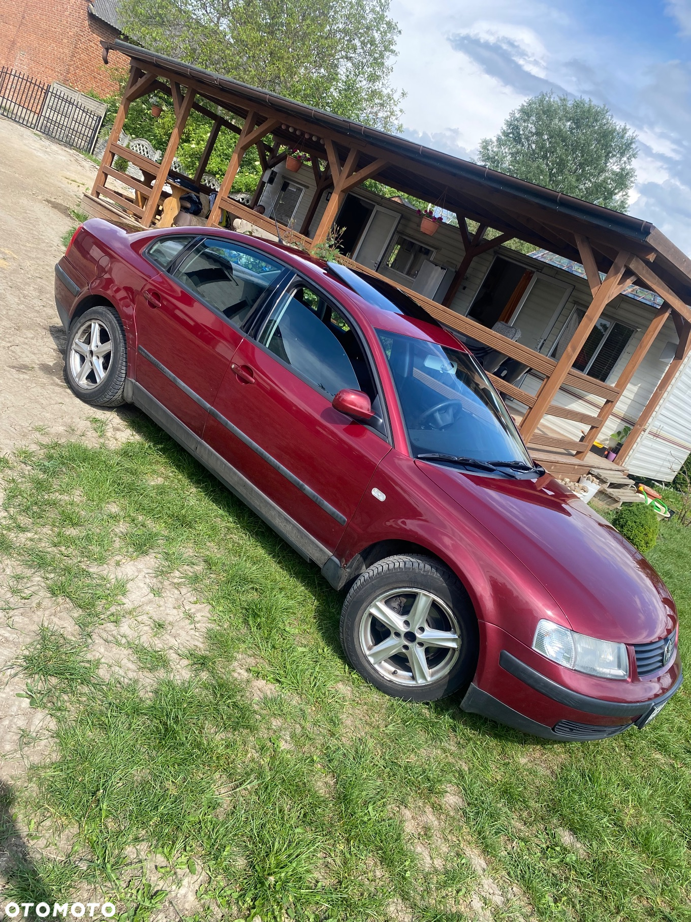 Volkswagen Passat - 4