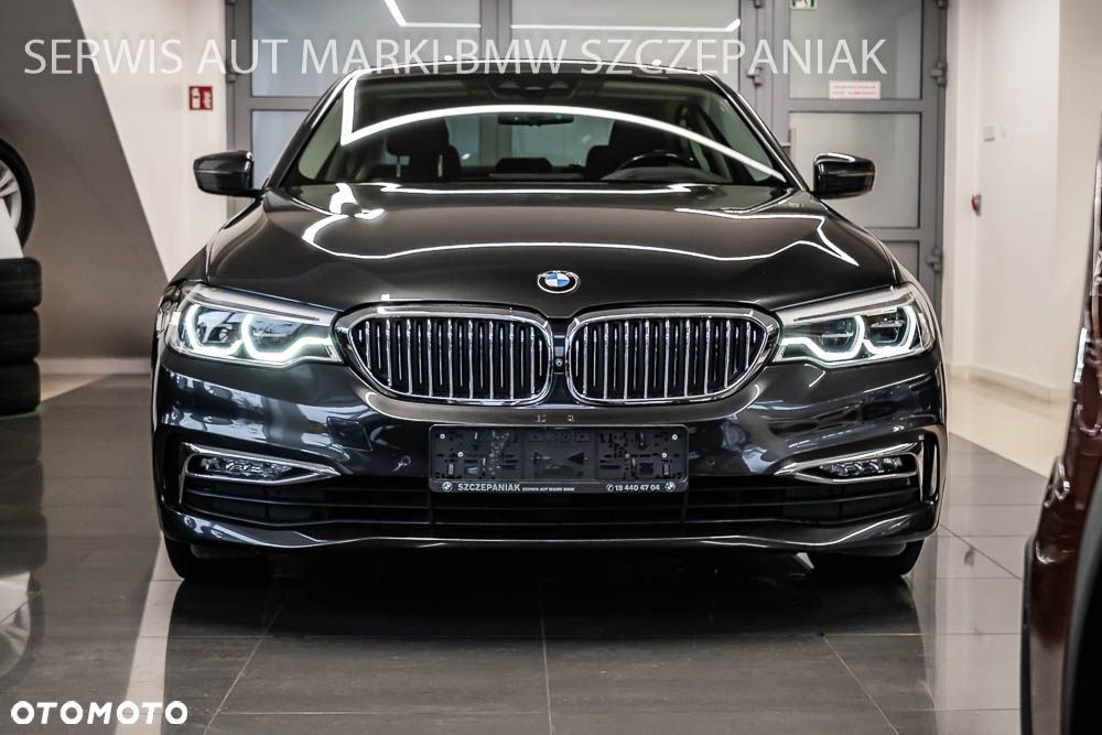 BMW Seria 5 520d xDrive Luxury Line - 3