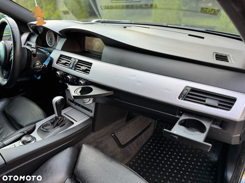 BMW Seria 5 530d Touring - 28
