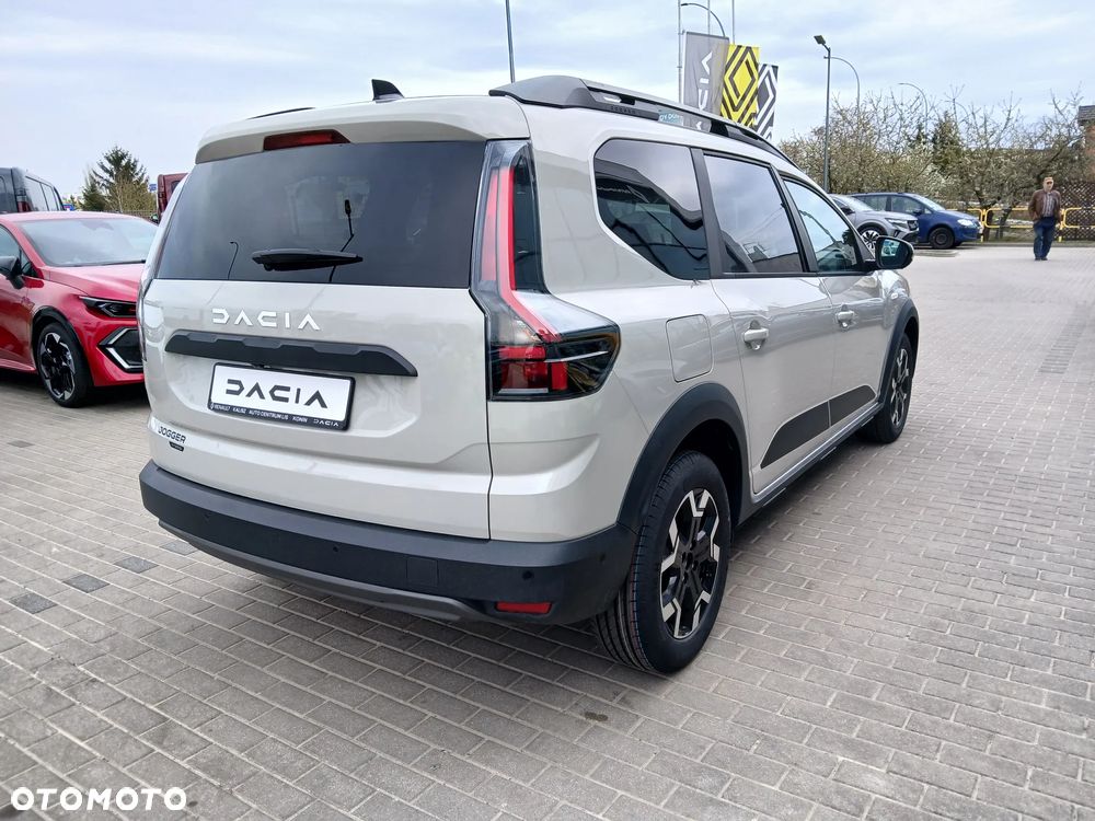 Dacia Jogger 1.8 Full Hybrid 155 Journey MMT 7os - 5