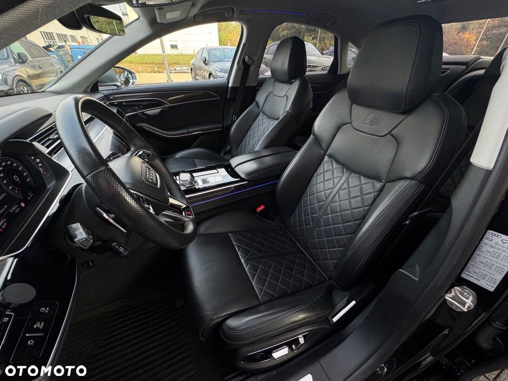 Audi S8 - 17