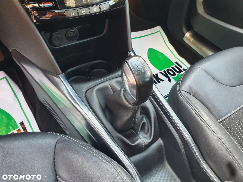 Peugeot 2008 PureTech 110 Stop&Start Allure - 22