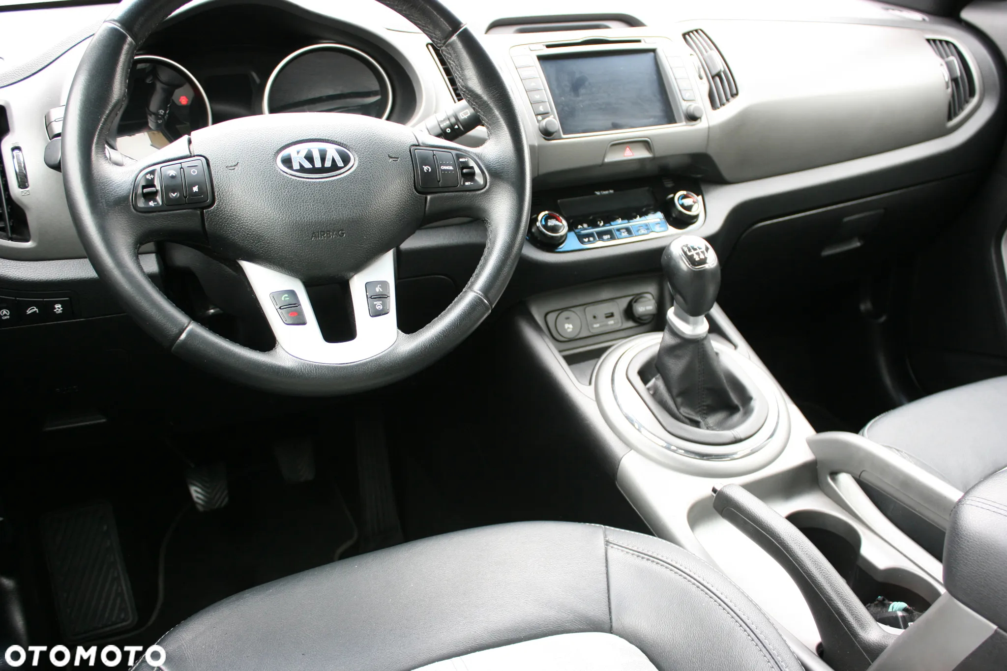 Kia Sportage 1.6 GDI 2WD Dream-Team Edition - 32