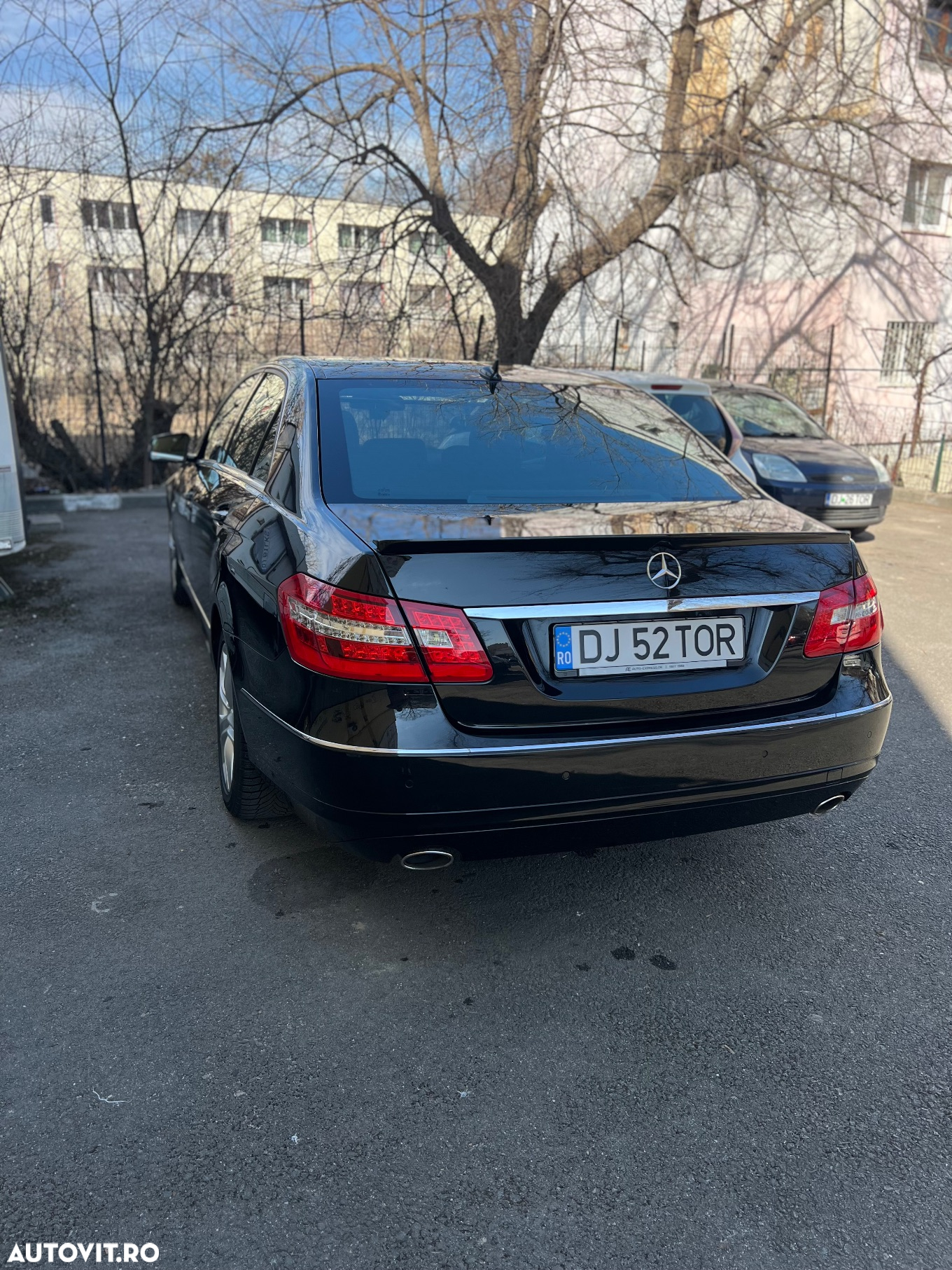 Mercedes-Benz E - 4