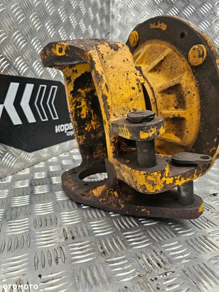 Zwrotnica z piastą koła do JCB 3CX 4CX - 3