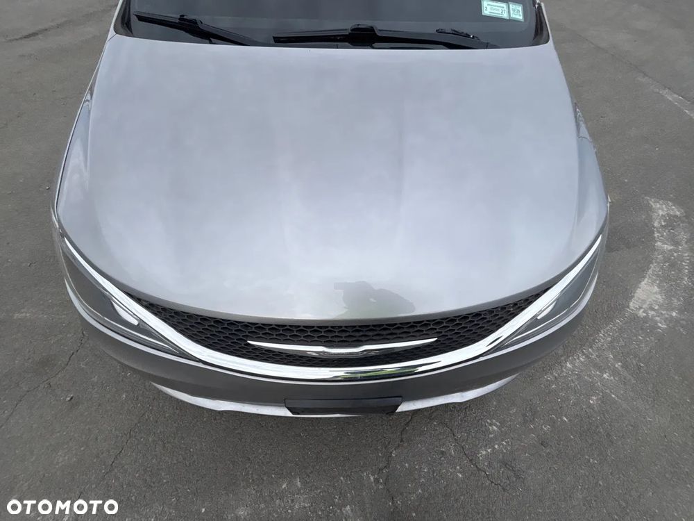 Chrysler Pacifica - 14