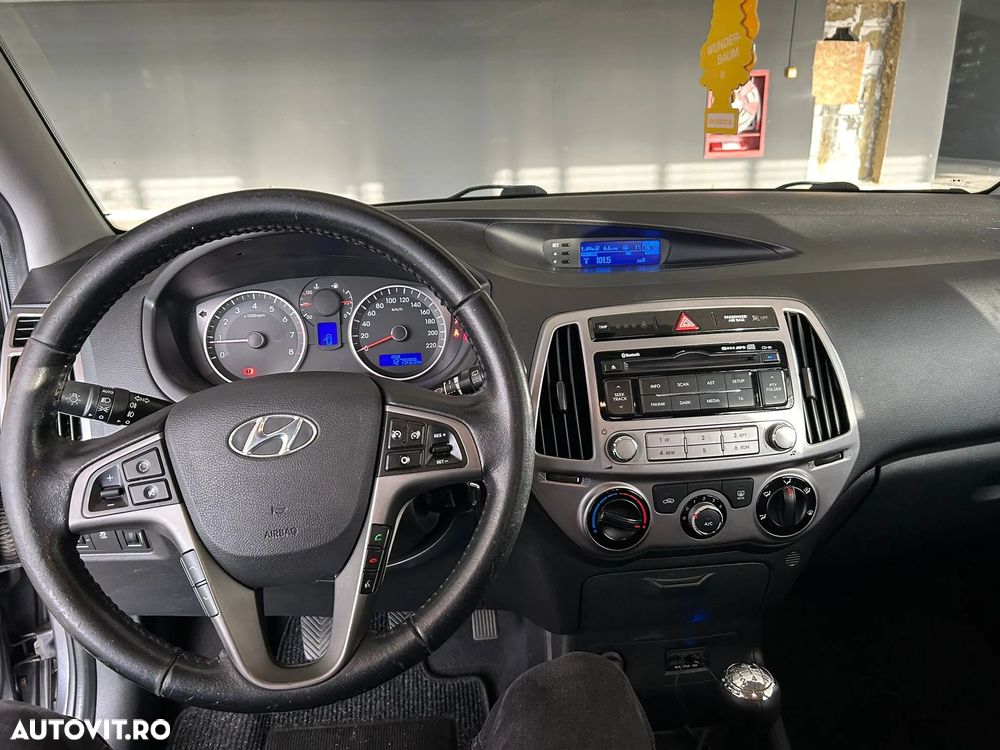 Hyundai i20 1.25 M/T ISG Comfort - 27