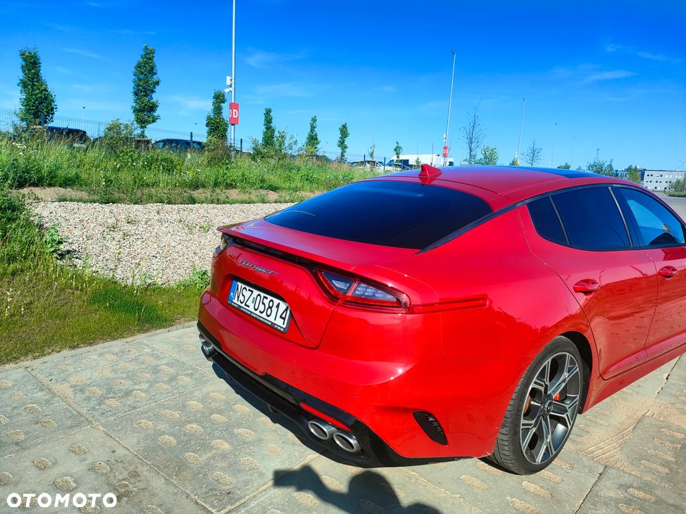 Kia Stinger - 8
