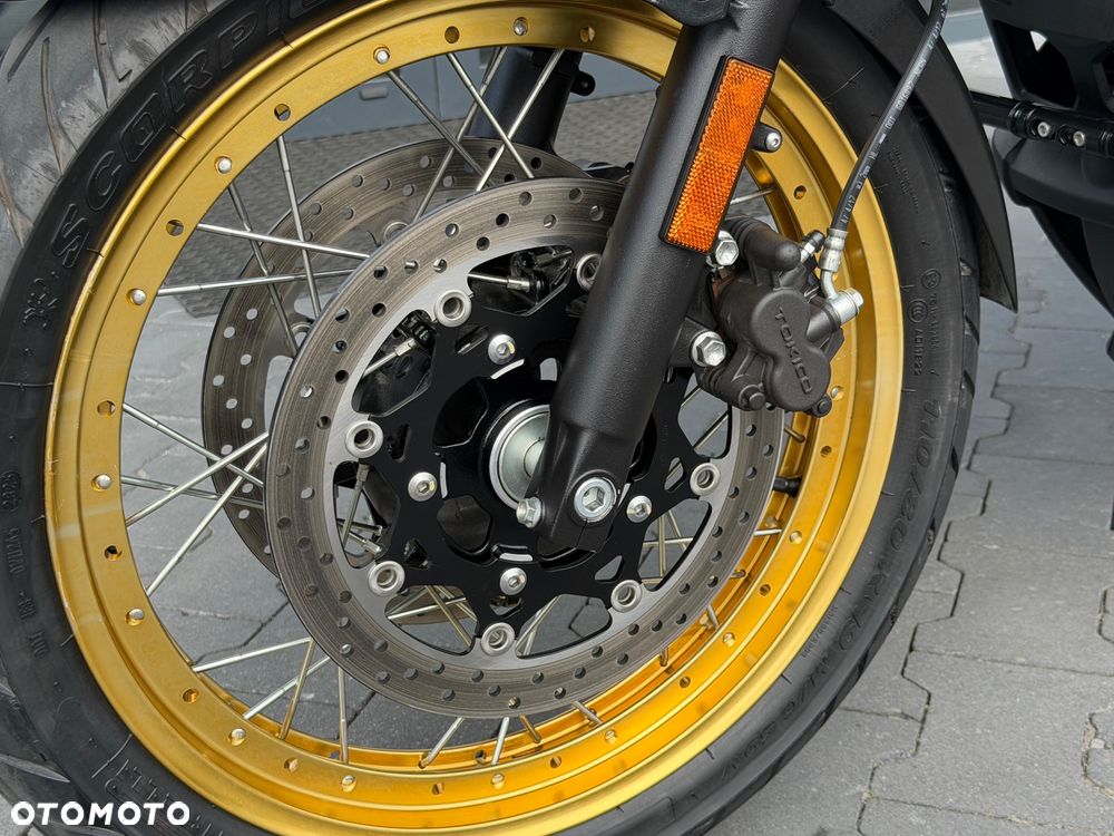 Suzuki V-STROM - 36