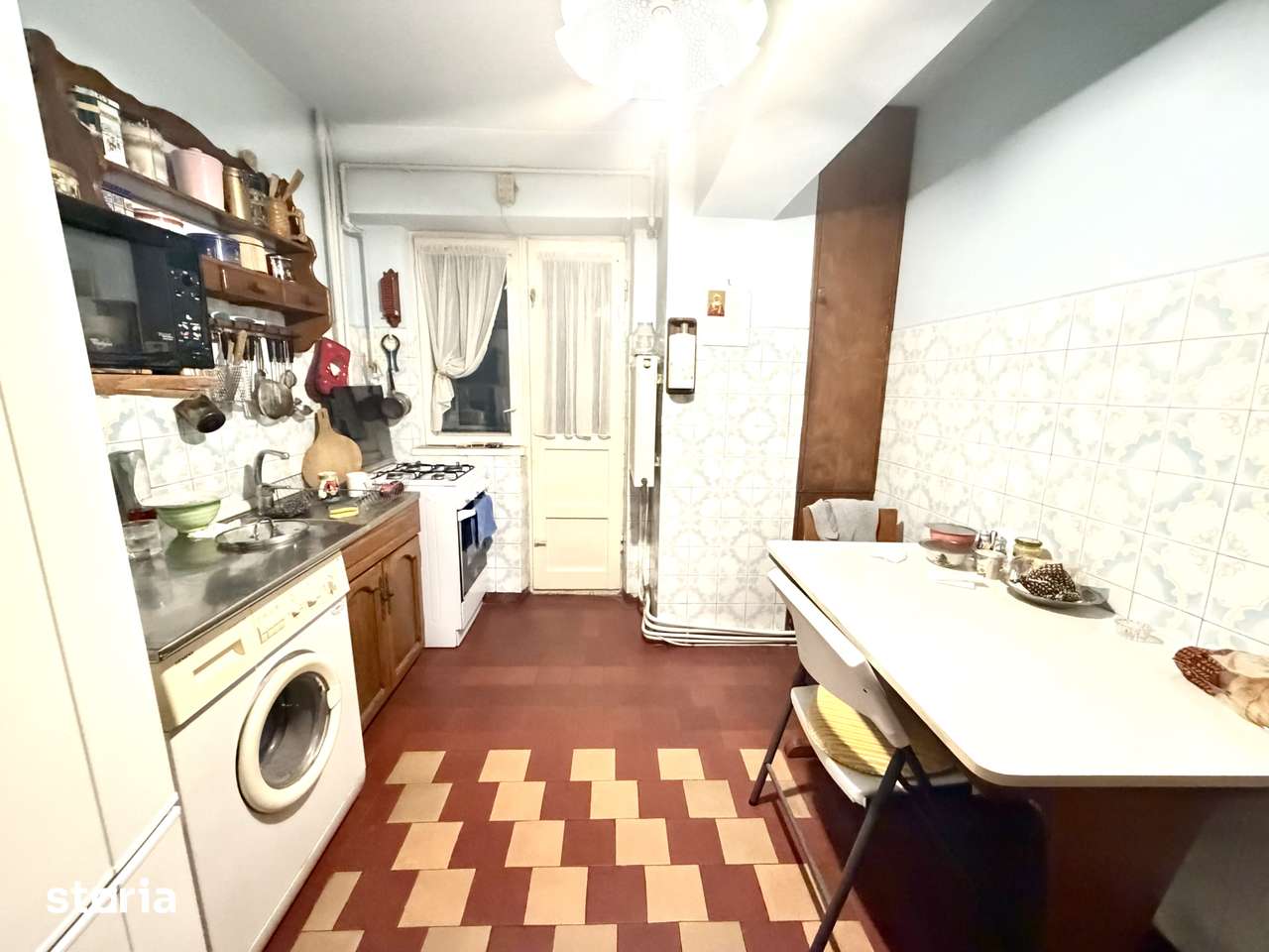 4 camere, et 3, bloc 1981, 101 mp - Cascada, str 9 Mai - Imagine principală: 3/15