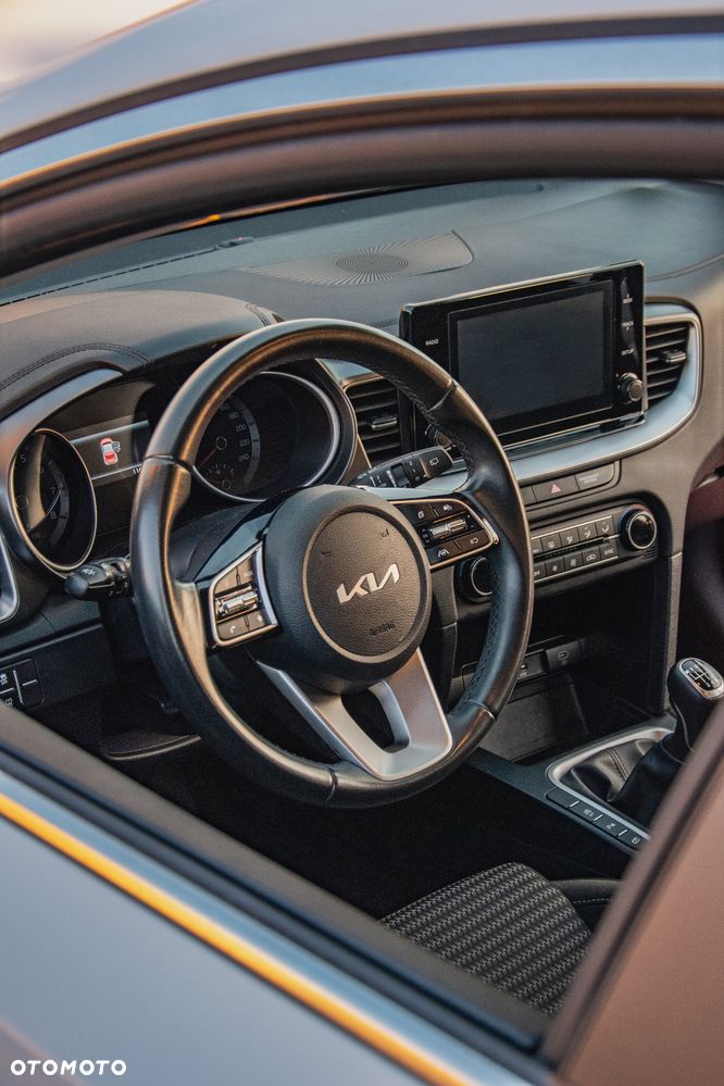 Kia XCeed 1.5 T-GDI M - 31