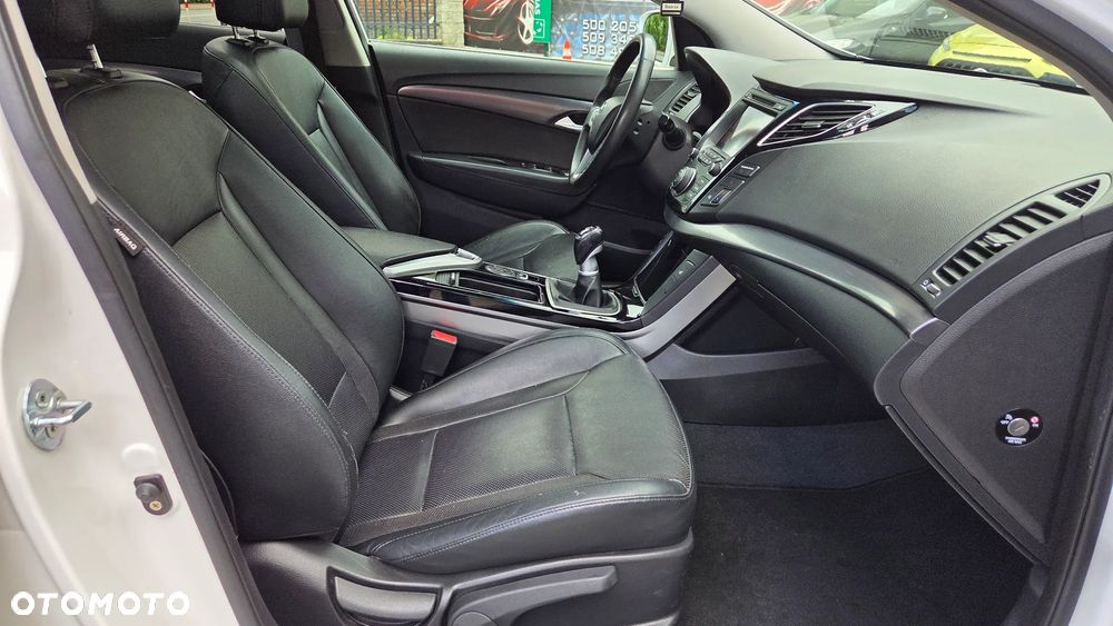 Hyundai i40 2.0 Premium - 33