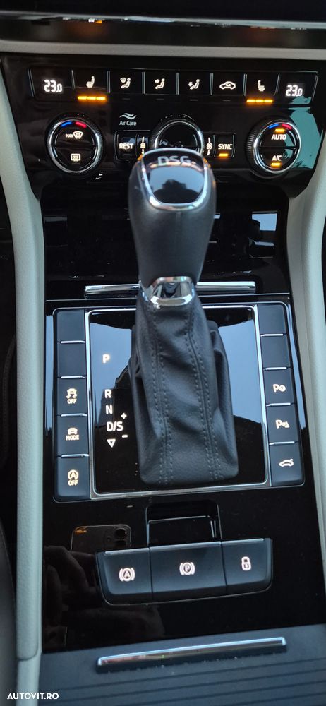 Skoda Superb 2.0 TDI DSG Laurin & Klement - 15