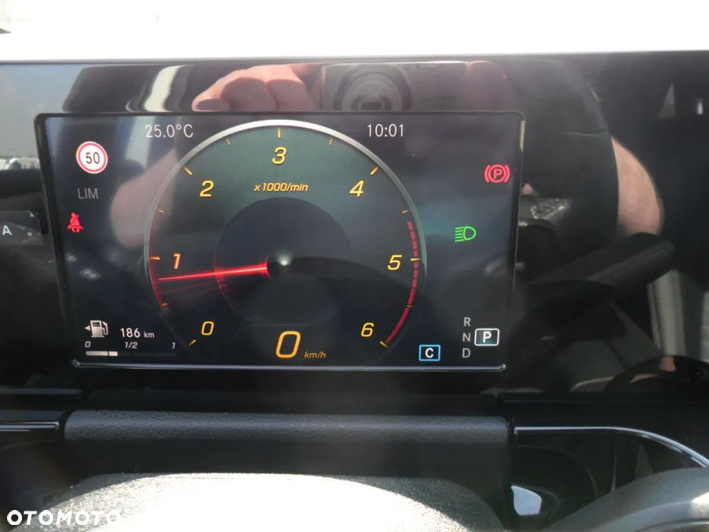 Mercedes-Benz Klasa B 200 d Style 8G-DCT - 23