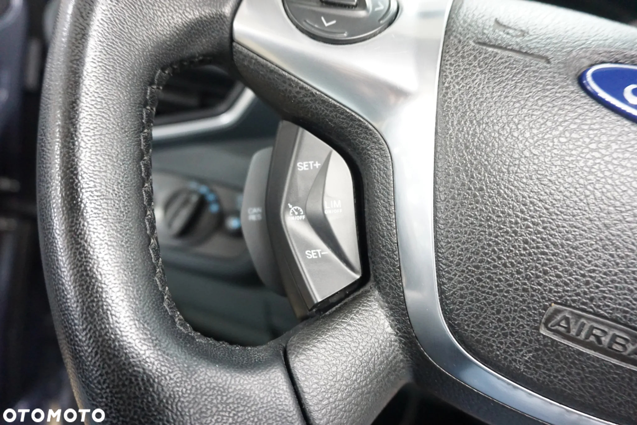 Ford C-MAX 1.6 Edition - 27