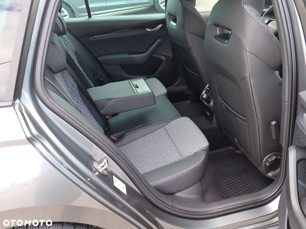 Skoda Octavia 2.0 TSI Sportline 4x4 DSG - 7