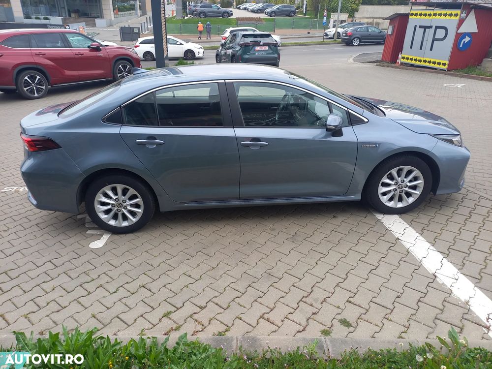 Toyota Corolla 1.8 HSD Business - 7