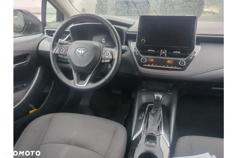 Toyota Corolla - 8