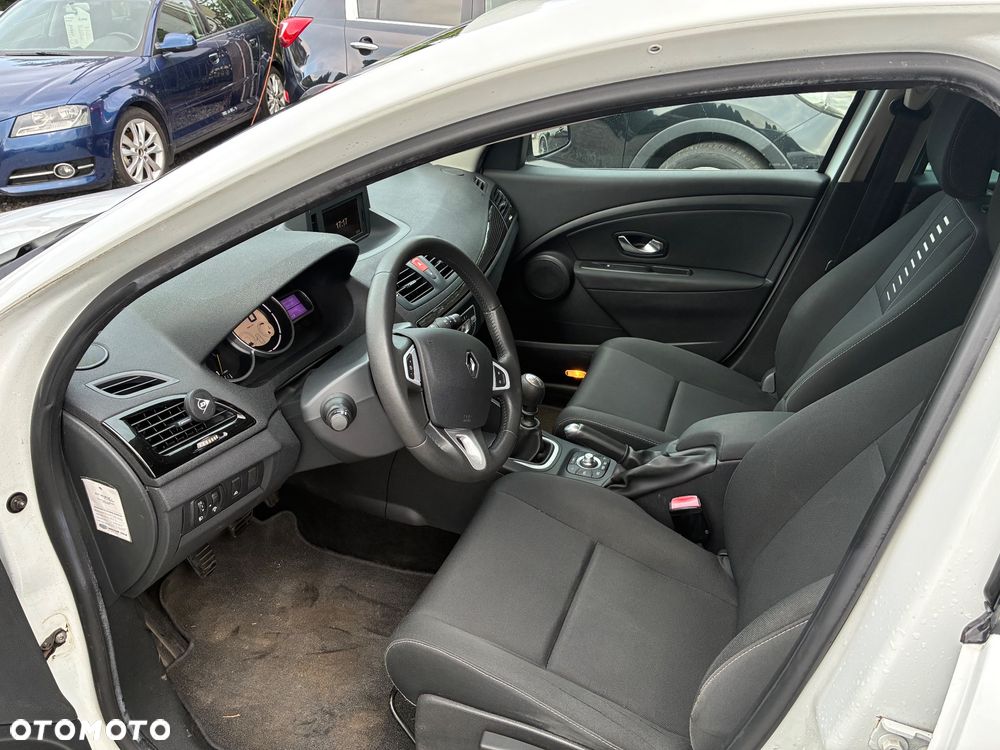 Renault Megane 1.6 16V 110 Dynamique - 8