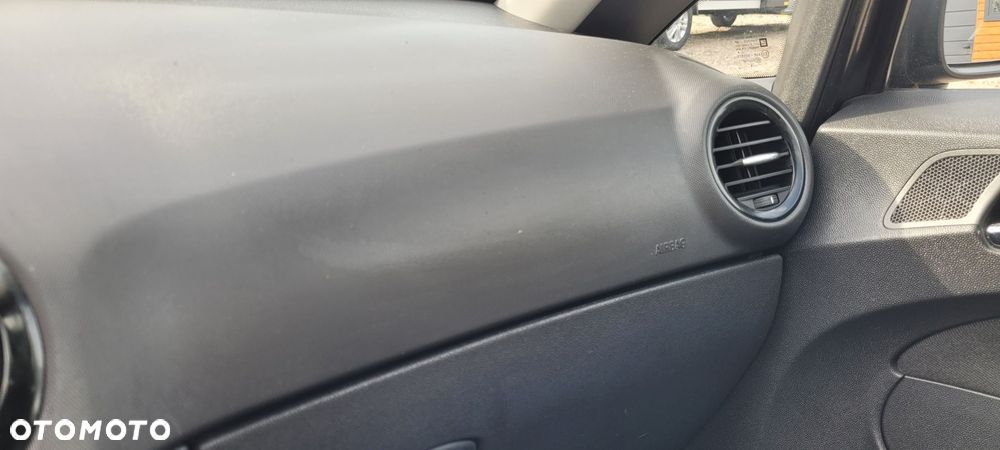 Opel Corsa 1.2 16V 111 - 23