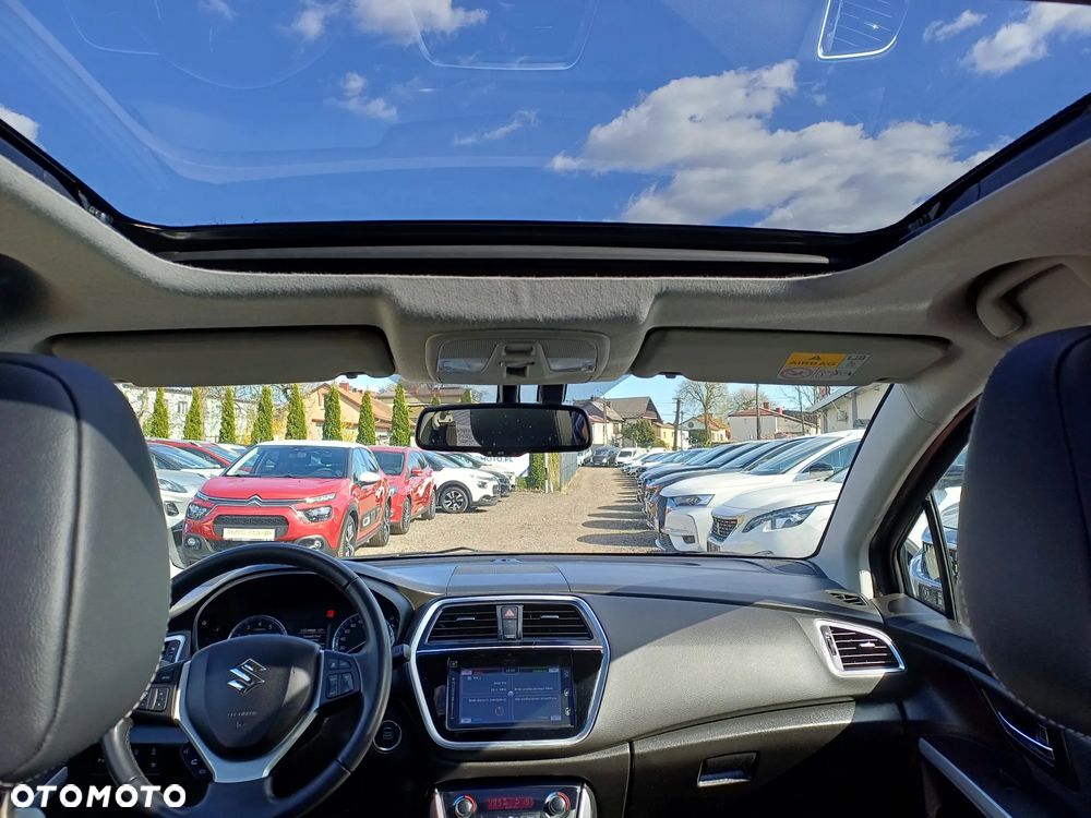 Suzuki SX4 S-Cross 1.4 T Premium 4WD - 27