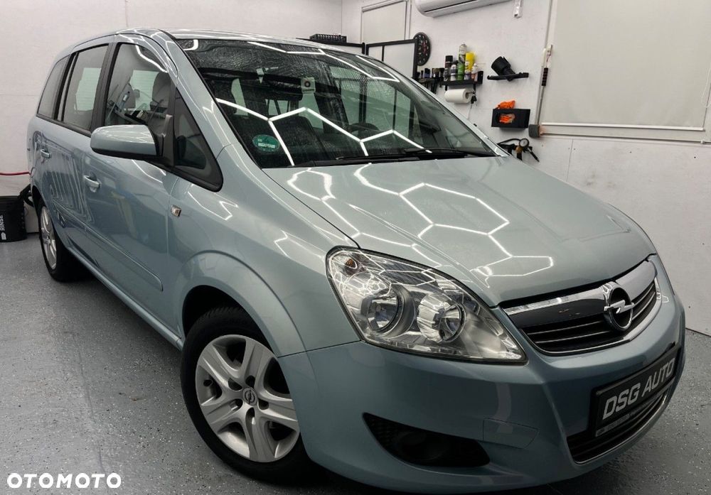 Opel Zafira - 11