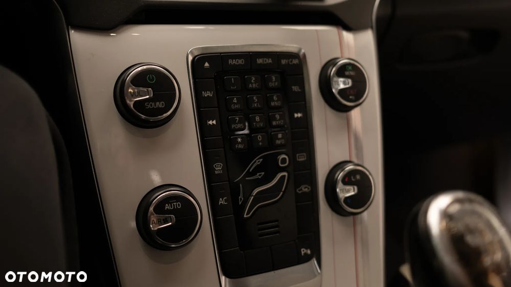 Volvo V40 Cross Country D2 - 14