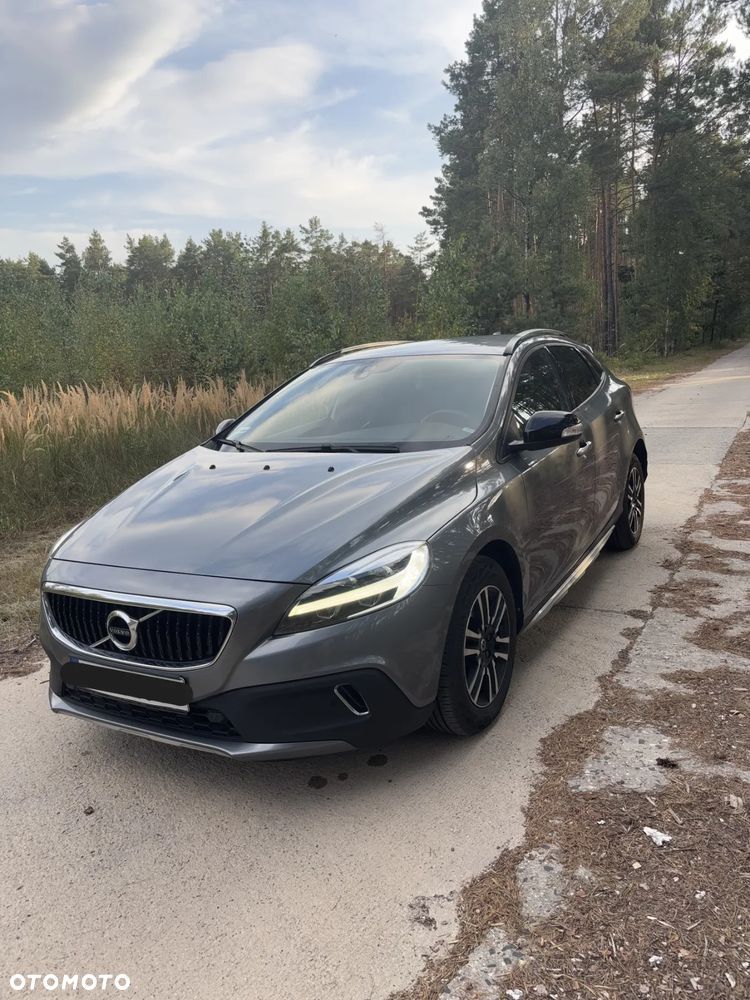 Volvo V40 Cross Country T3 Drive-E Kinetic - 4