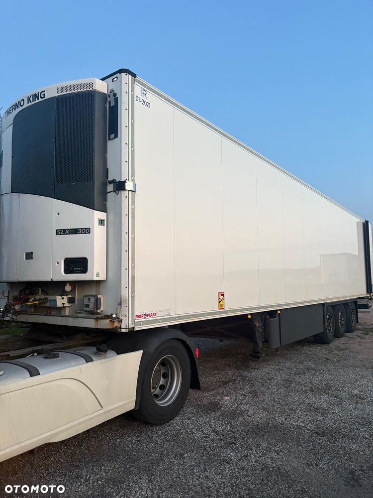 Schmitz Cargobull - 1