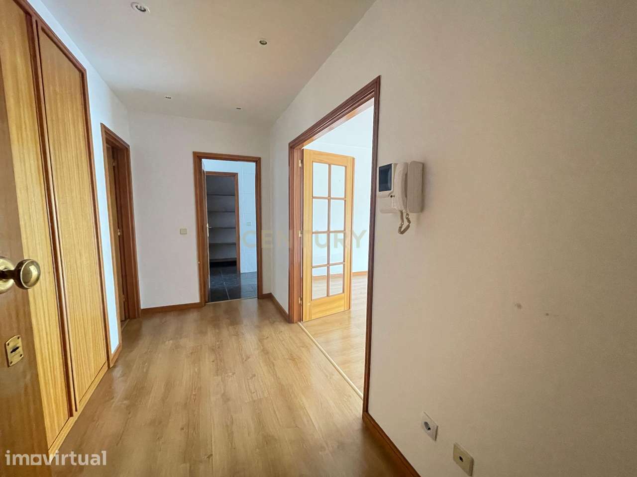 Oportunidade Apartamento T2 com Logradouro em Vila Nova de Gaia - Grande imagem: 5/31