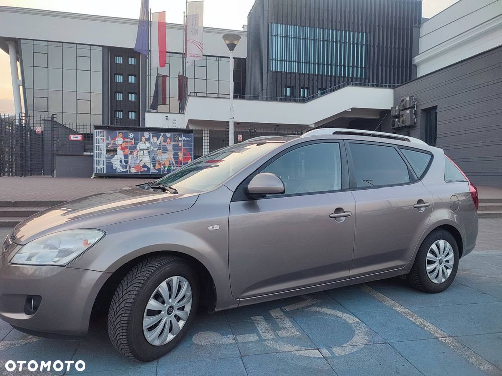 Kia Ceed 1.4 CVVT LX Basis - 6