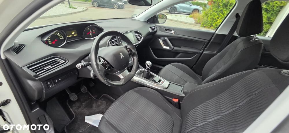 Peugeot 308 BlueHDi FAP 150 Stop & Start Allure - 26