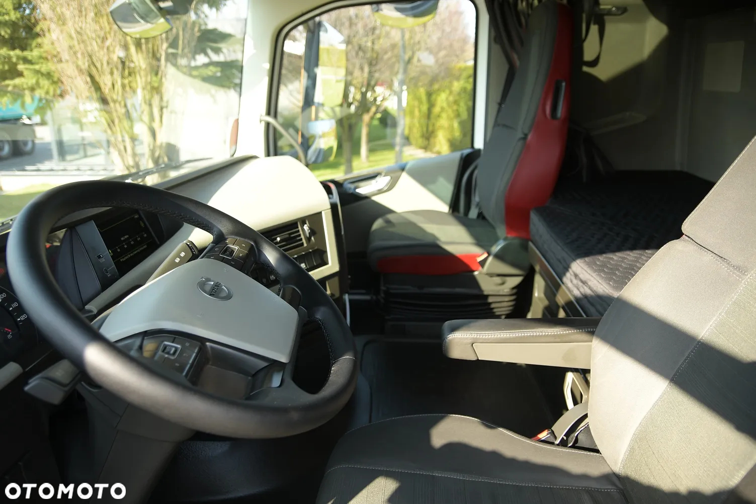 Volvo FH 500///* 2018////* GLOBETROTTER///* XXL///* ZABUDOWY MIEDZYOSIOWE///* STANDARD///* STAN BARDZO DOBRY - 22