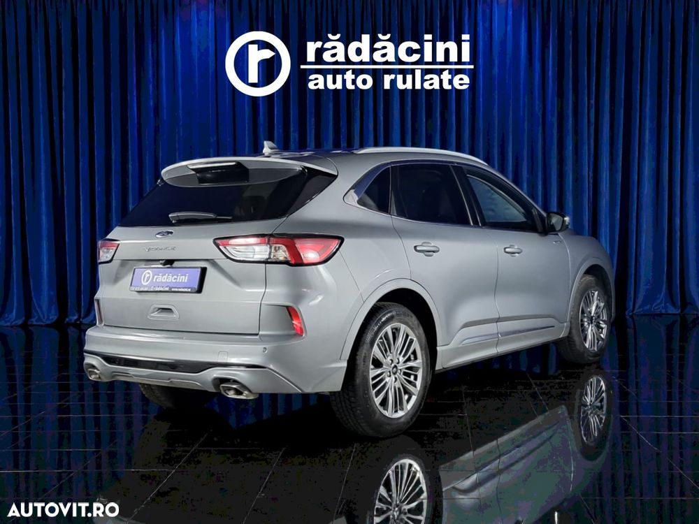 FORD Kuga 2022 — imagine 8